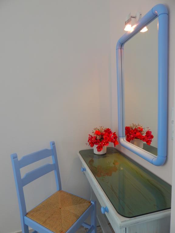 Evgenia Rooms And Apartments Folegandros Town Exterior photo