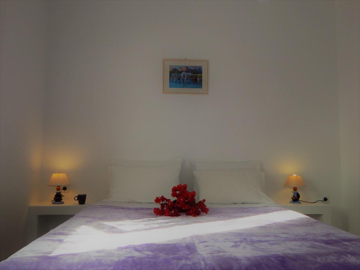 Evgenia Rooms And Apartments Folegandros Town Exterior photo